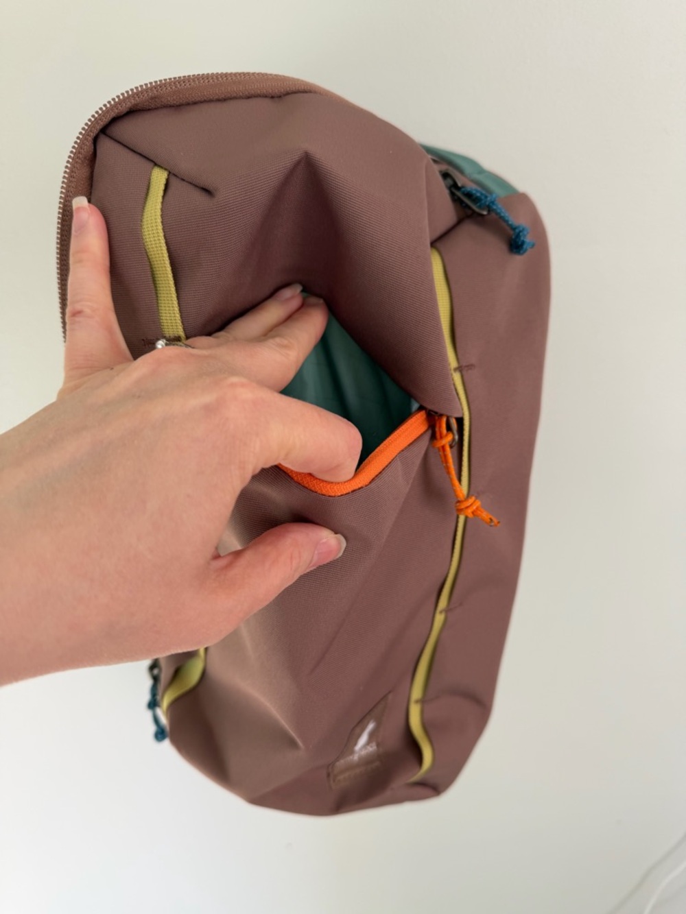 Cotopaxi 8L Todo Brown Daypack Sling Bag - Picture 4 of 4